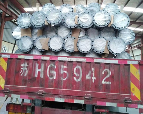 香蕉成人网站视频防腐发货现场